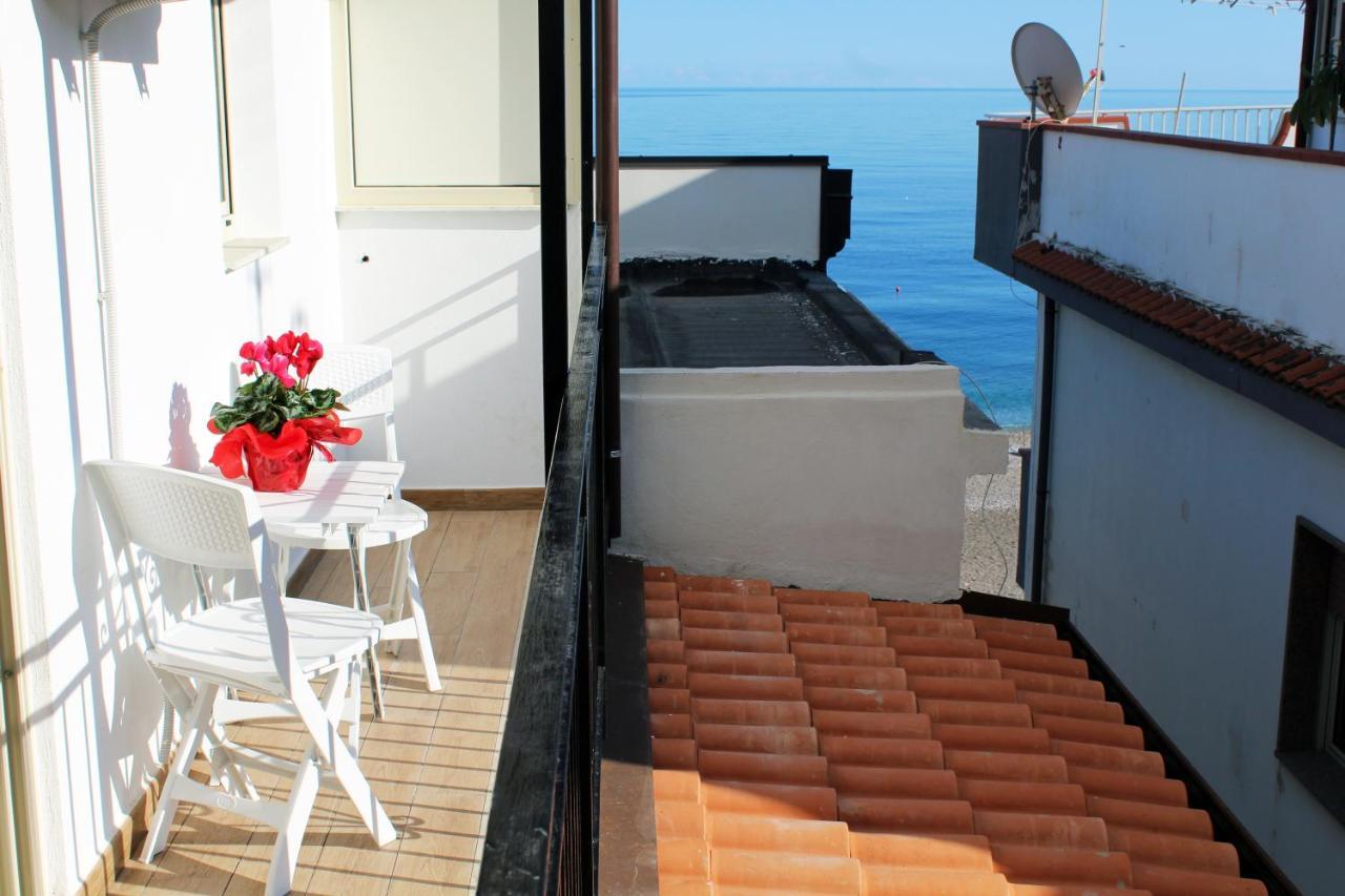 Casa Peppino Apartman Letojanni Kültér fotó